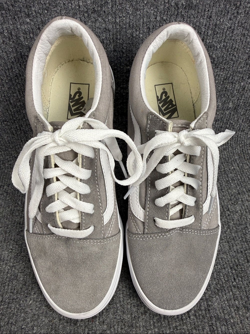 Vans Grey Suede Low-Top Sneakers with White Stripe Men’s 6 Women’s 7.5 NWOT